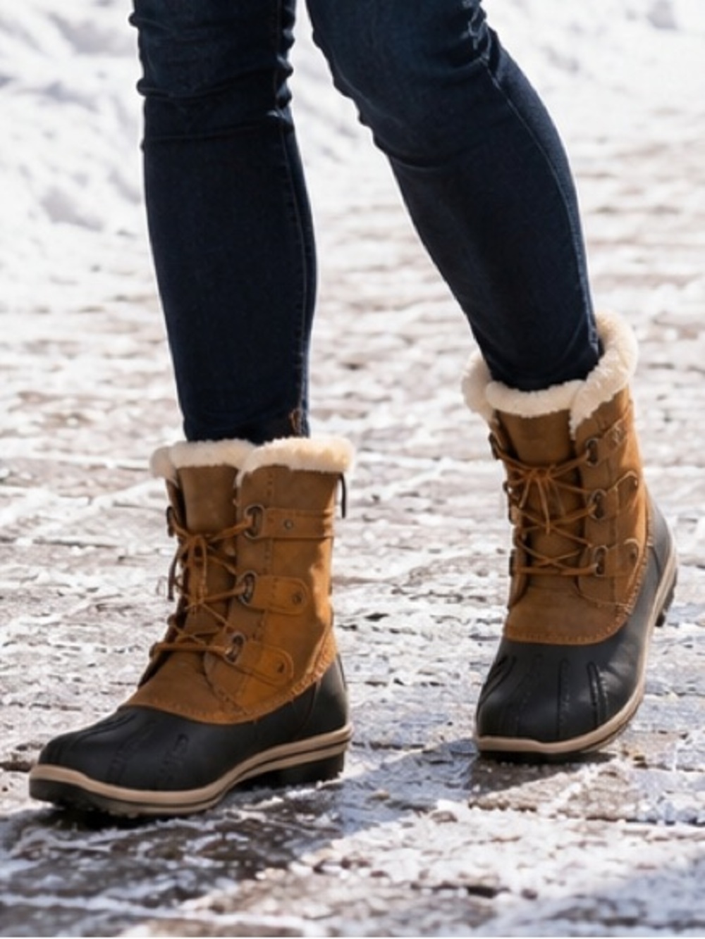 Bearpaw Pawz Gina Duck Boots Water Repellent Shearling NWT Size 6